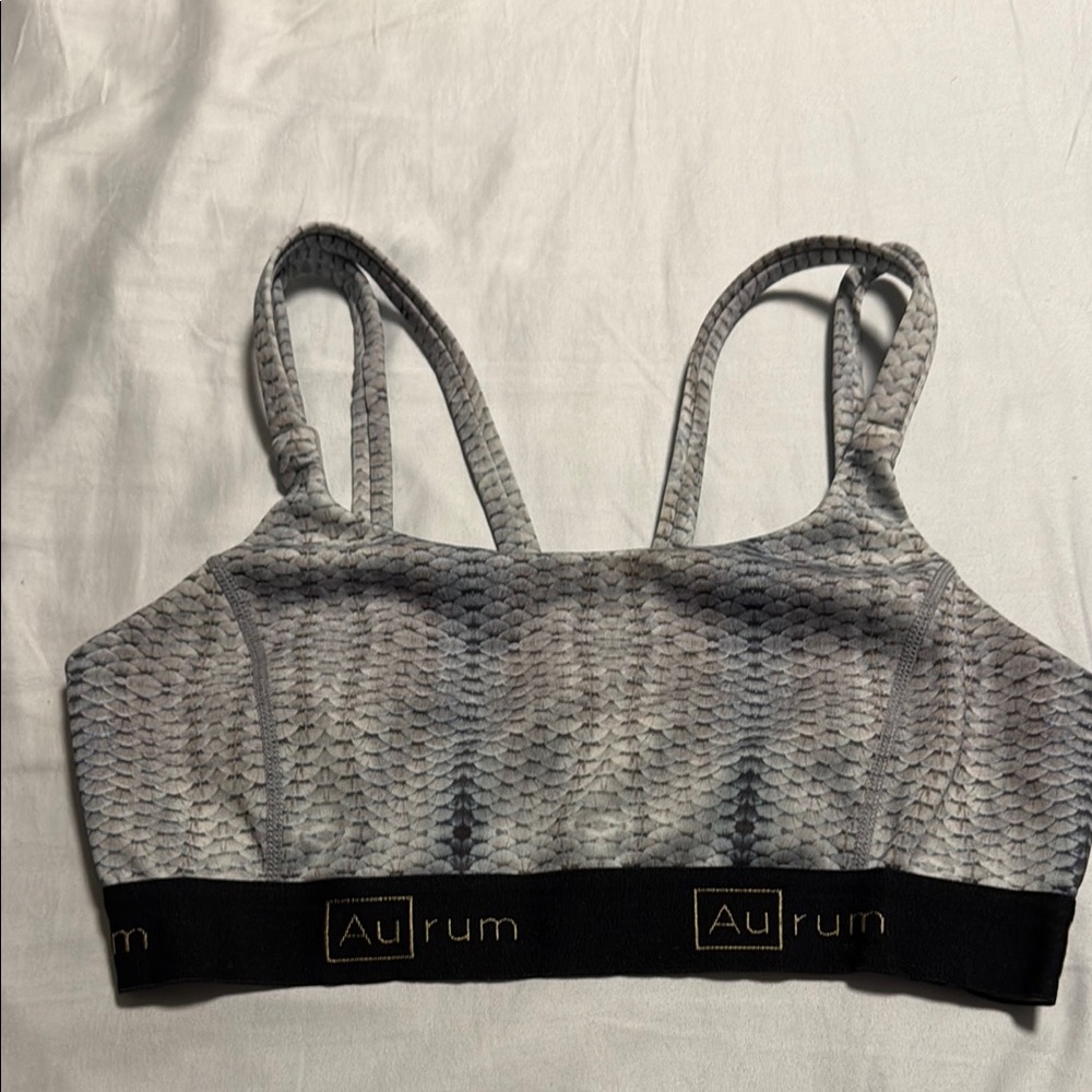 AUREUM Gray Sports Bra with Textured Fabric and Adjustable Straps